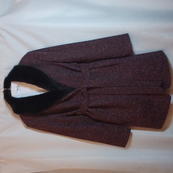 GIANNI Jackets & Blazers - GIANNI Women's Wool Blend Coat With Faux Fur Collar. Size 16